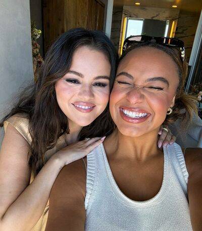 Niasioux on picsofsex.com