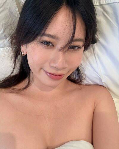 Kiriamgm96 on picsofsex.com