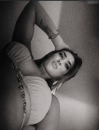 Michellexflame on picsofsex.com