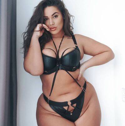 Cherellarowena cherryoui on picsofsex.com