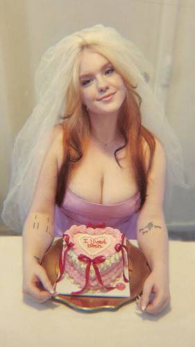 Elizabethxcutler on picsofsex.com