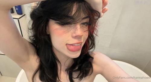Hannahowo itsaestheticallyhannah on picsofsex.com