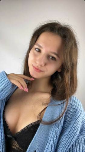 Dianka_18 on picsofsex.com