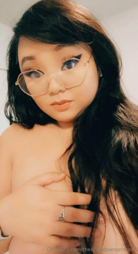 Thechinatownprincess on picsofsex.com