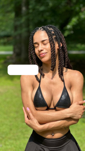 Candyxava itsavagrey on picsofsex.com