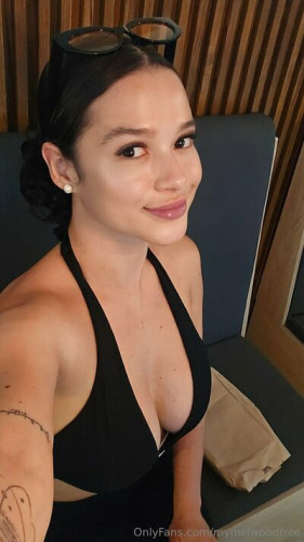 Mymelwoodfree on picsofsex.com