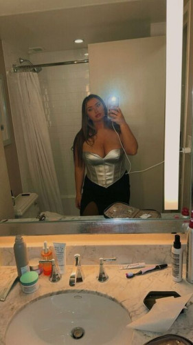 Brittneymtodd31 u34233053 on picsofsex.com