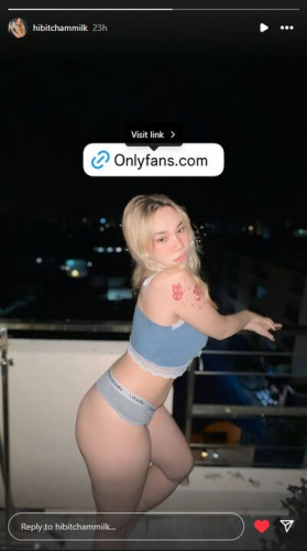 Reenishomemadecake on picsofsex.com