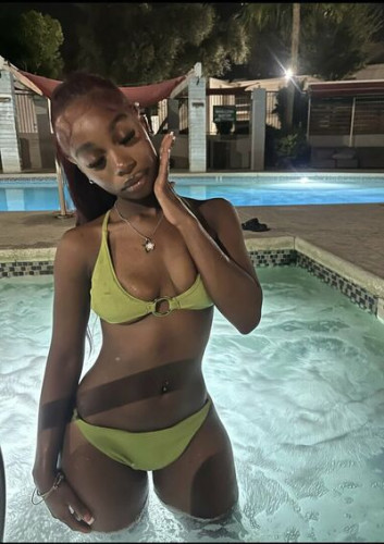 Neenahswag on picsofsex.com