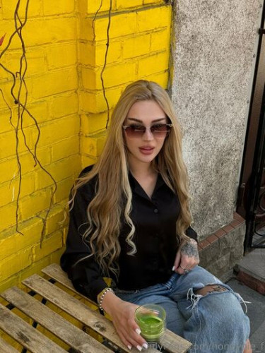 Honeypie_f on picsofsex.com