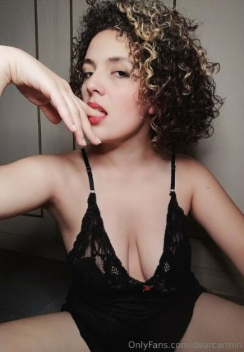 Dearcarms on picsofsex.com