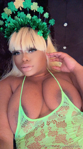 Thebadd3st1 on picsofsex.com