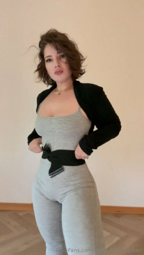 Thebumbumqueen on picsofsex.com