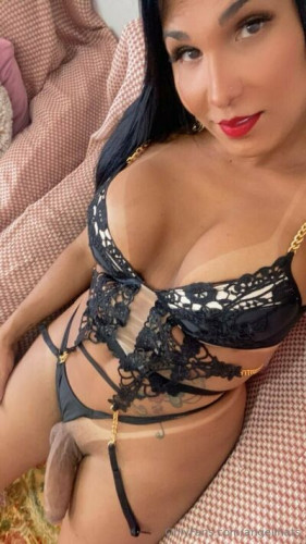 Angelinats on picsofsex.com