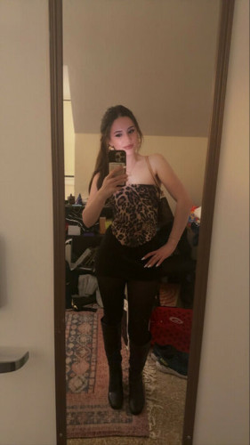 Lolo_clarkk on picsofsex.com