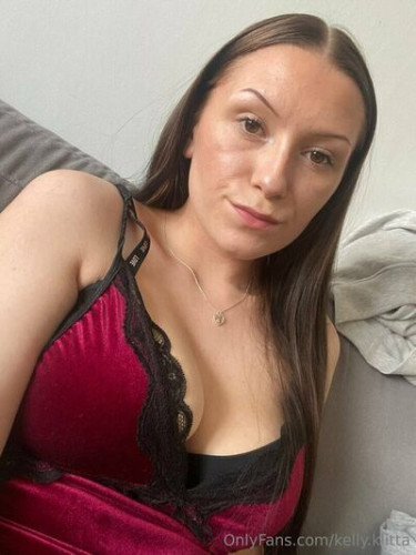 Kellyklatt on picsofsex.com