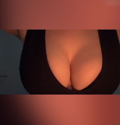 Faye.sxh on picsofsex.com