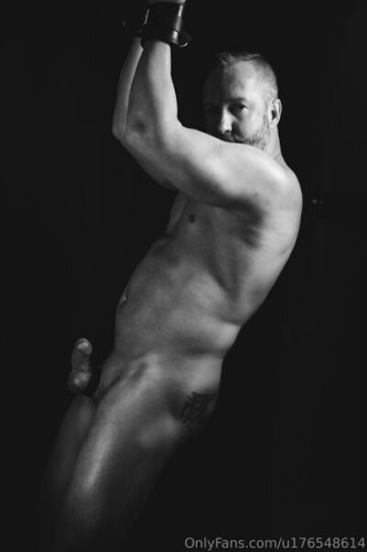 U176548614 on picsofsex.com
