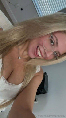 Mariahcov on picsofsex.com