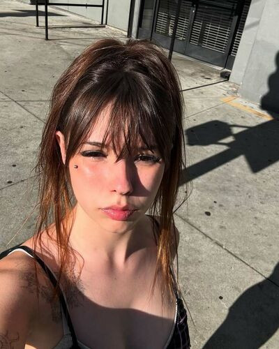 Badfacesara sara__mascara on picsofsex.com