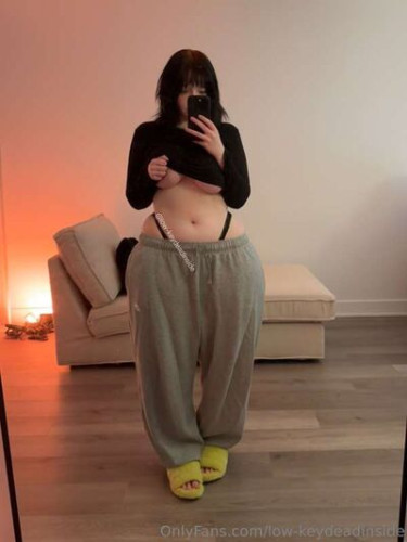 Low-keydeadinside on picsofsex.com