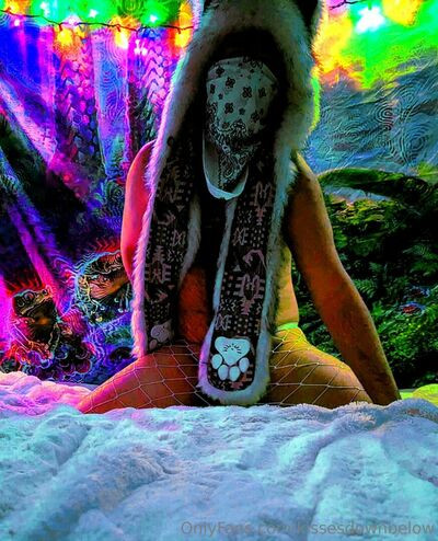 Luxuriouswillow on picsofsex.com