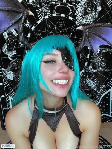 Moonchild77 on picsofsex.com