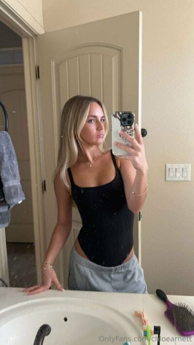 Its-chloeee on picsofsex.com