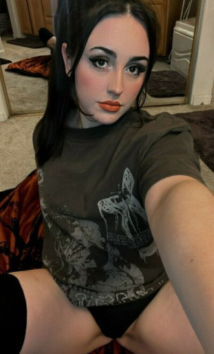 Lvdy.uchiha on picsofsex.com