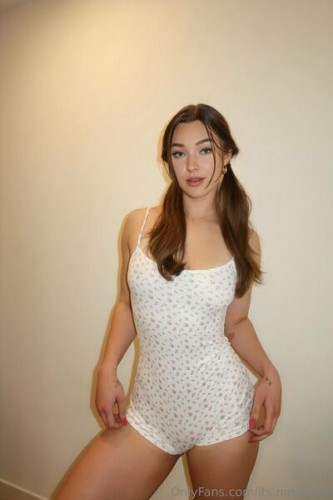 Its.ninamars on picsofsex.com