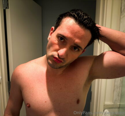 Joeysasso on picsofsex.com