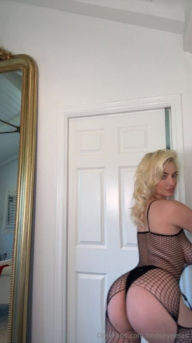 Lindsey Pelas on picsofsex.com