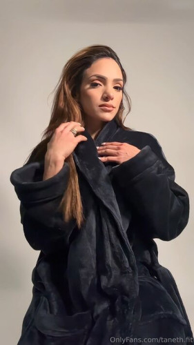 Taneth.fit on picsofsex.com