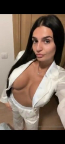 Tamarabojanic on picsofsex.com