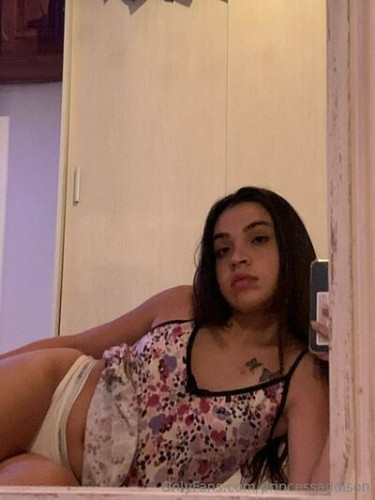 Princessaddison on picsofsex.com