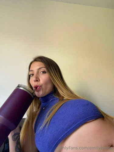 Emilyharris on picsofsex.com