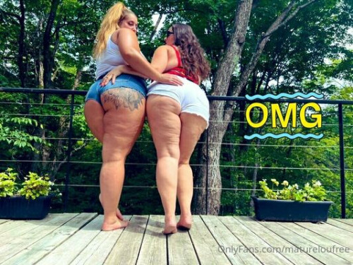 Buxommariefree on picsofsex.com