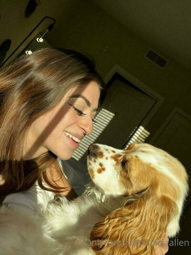 Aliciaallen on picsofsex.com