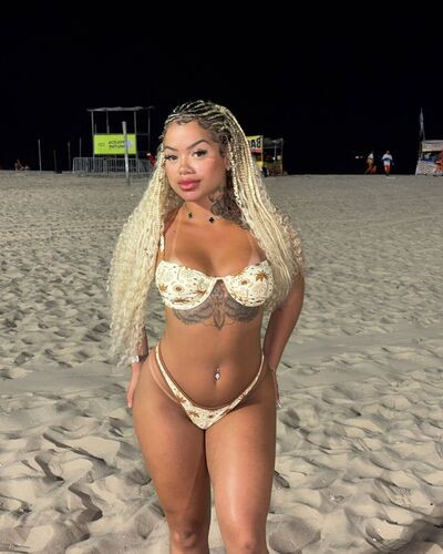 Laissaaraujo on picsofsex.com