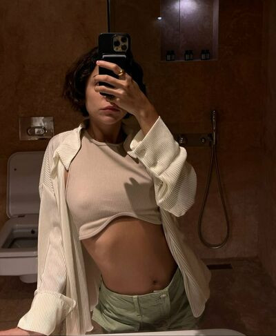 Zeynep Çağıs on picsofsex.com