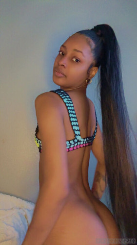 Xbarbiefreee on picsofsex.com