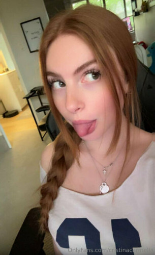 Cristinacarmella on picsofsex.com
