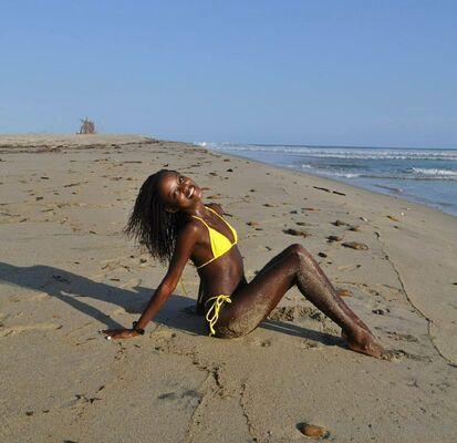 Traceycindyxxx on picsofsex.com