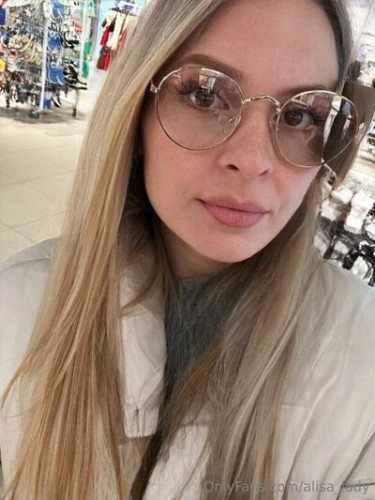 Alisa_lady on picsofsex.com