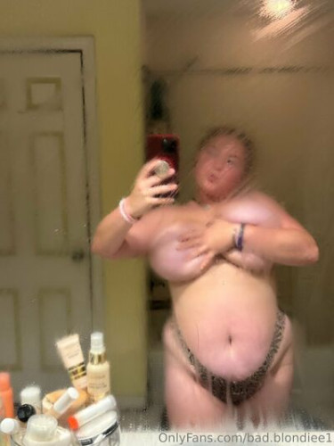 Bad.blondiee1 badblondiee69 on picsofsex.com