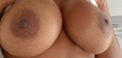 Kyeshamarie on picsofsex.com