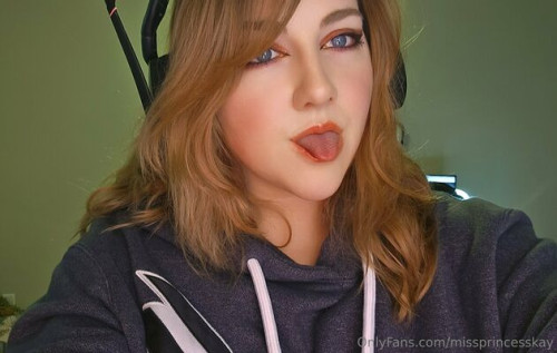 Missprincesskay1998 on picsofsex.com