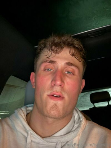Kamwild on picsofsex.com