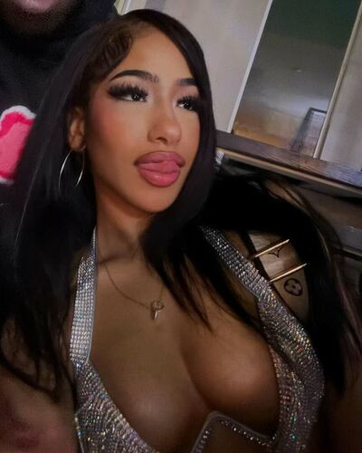 Ayaatanjali on picsofsex.com