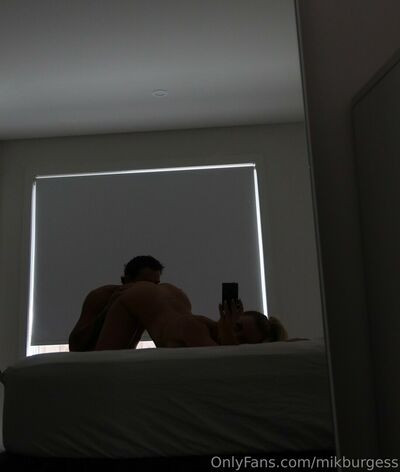 Mikburgess_ on picsofsex.com
